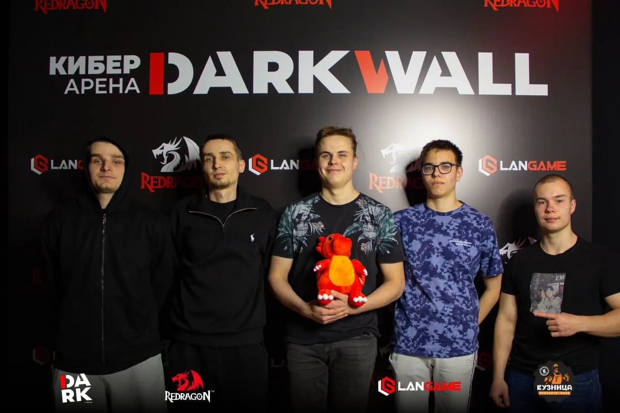 Победители турнира DARKWALL Draft — команда Believers