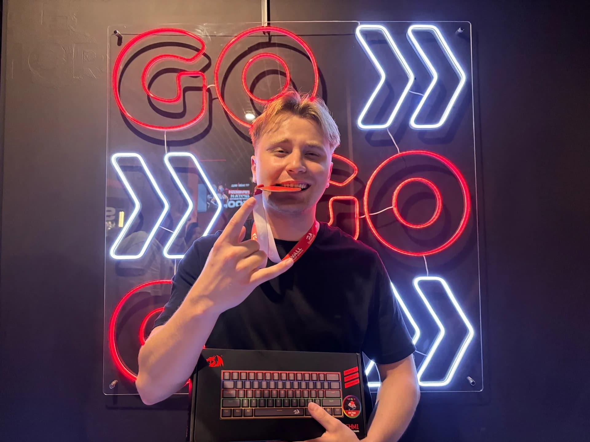 MVP High Stakes C+P Draft — ABTO6yC с клавиатурой Redragon Lakshmi