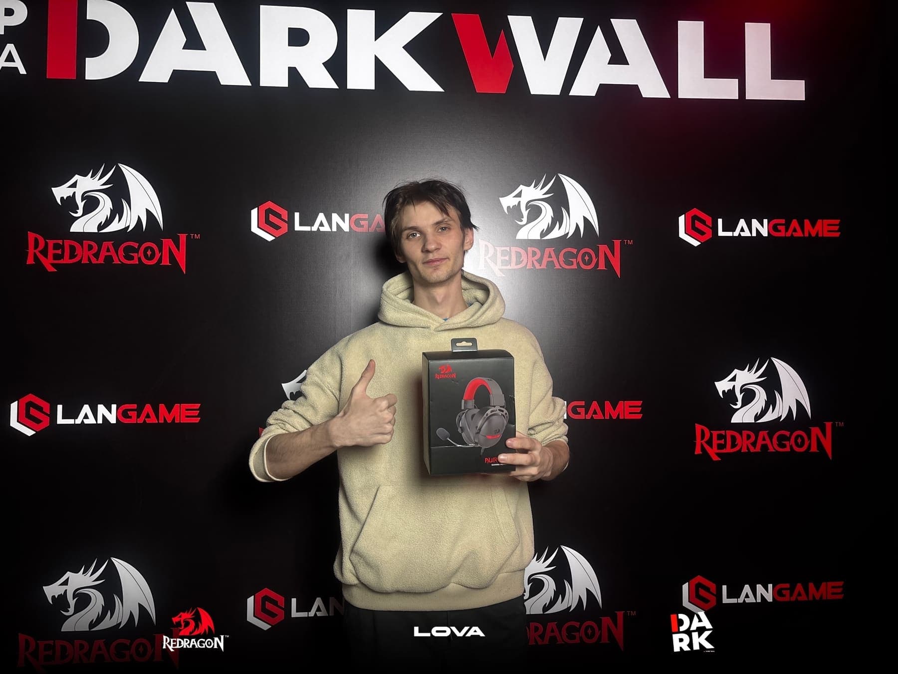 Команда team_LOVA и MVP турнира на фотоотчёте Solo Draft DARKWALL